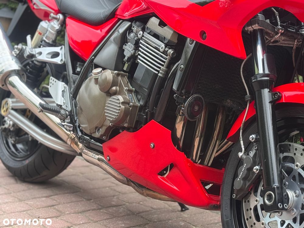 Kawasaki ZRX - 18