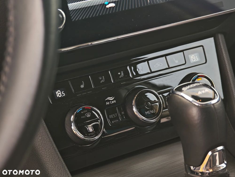 Skoda Superb 2.0 TSI 4x4 Style DSG - 32