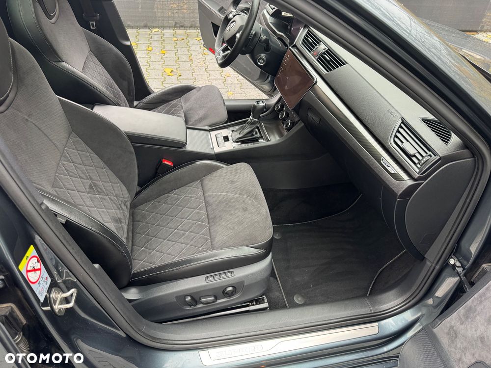 Skoda Superb 1.4 TSI Plug-In Hybrid Sportline DSG - 9