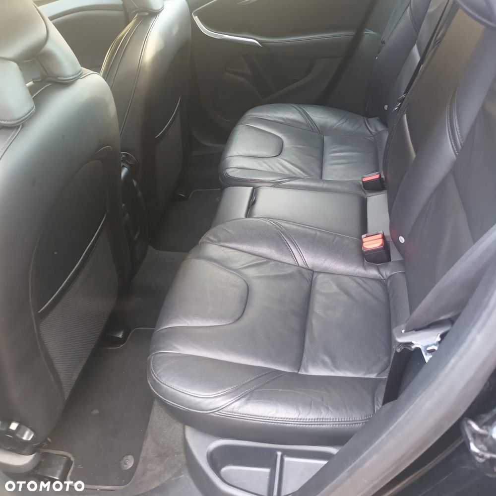 Volvo V40 D2 Summum - 13