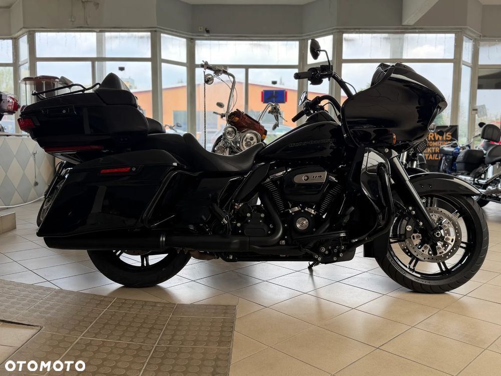 Harley-Davidson Touring Road Glide - 2