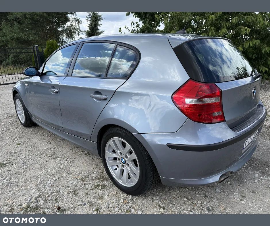 BMW Seria 1 116i - 11