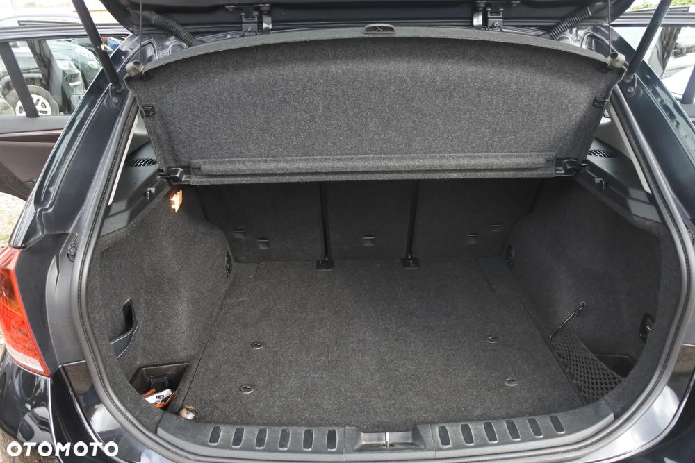 BMW X1 xDrive18d xLine - 11