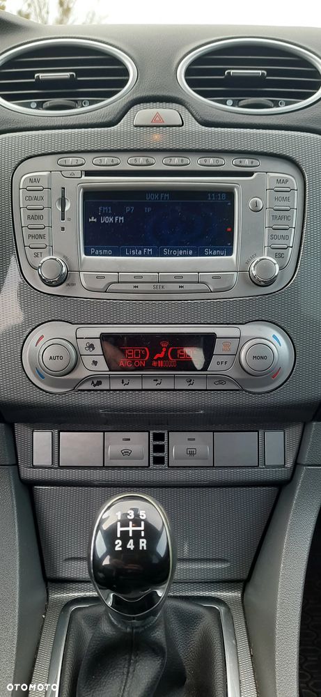 Ford Focus 1.6 16V Titanium - 6