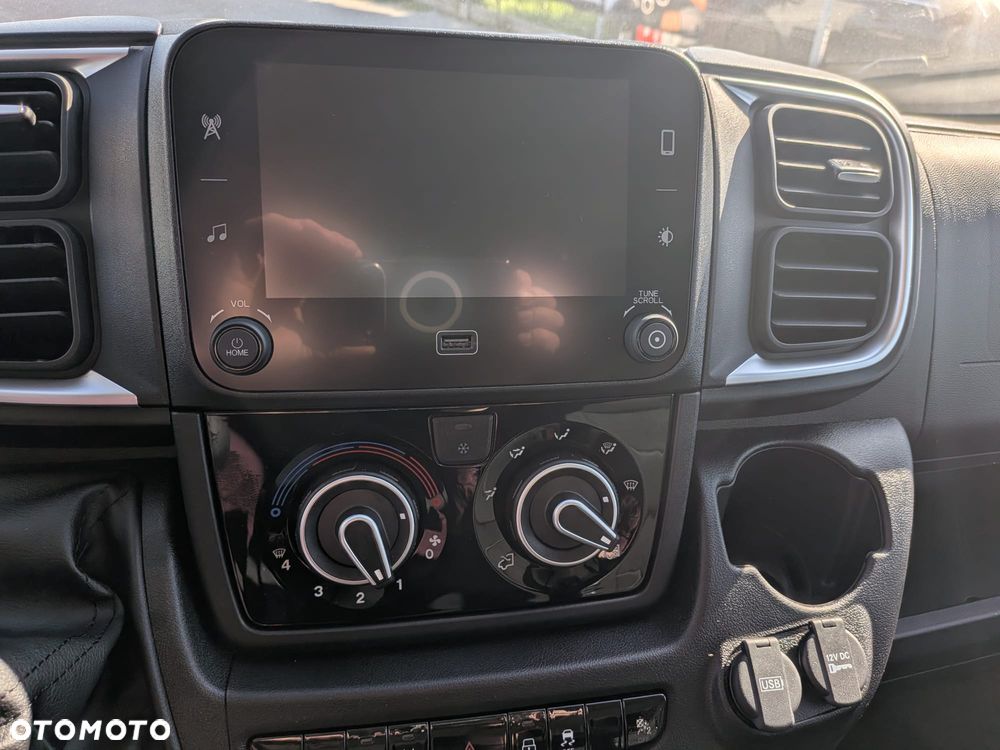 Fiat Ducato L4H3 140km od ręki - 12