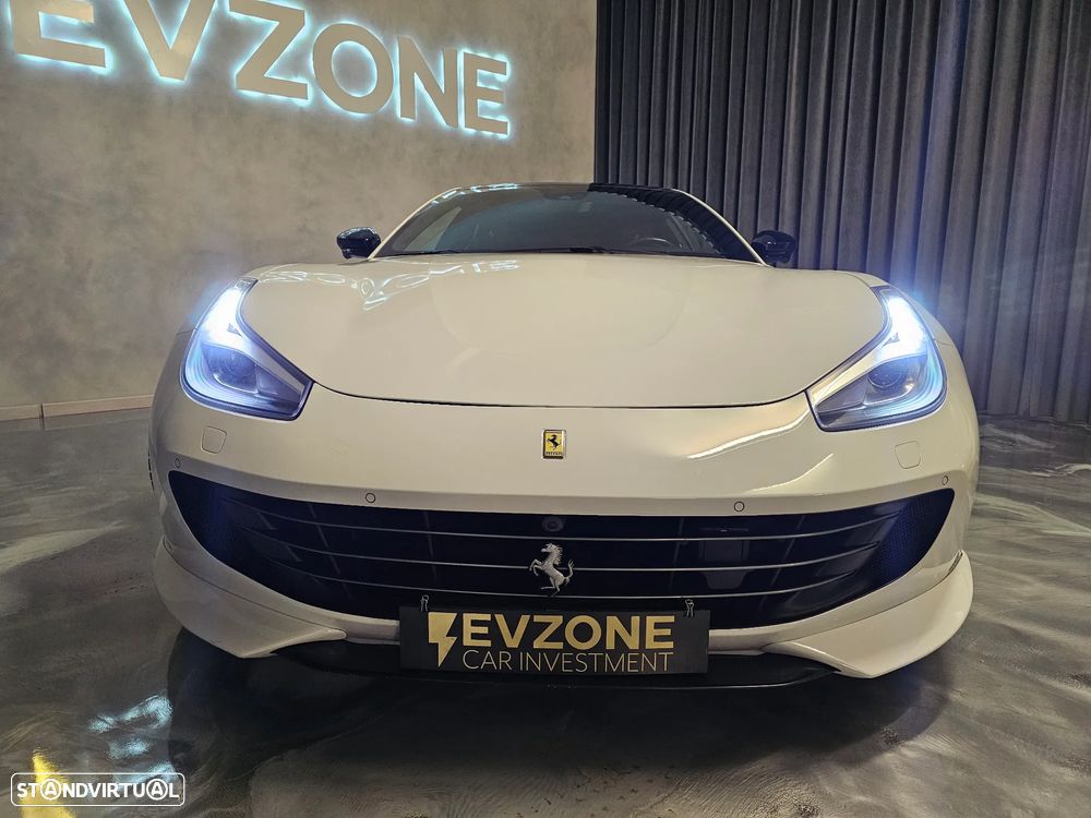 Ferrari GTC4 Lusso T - 3