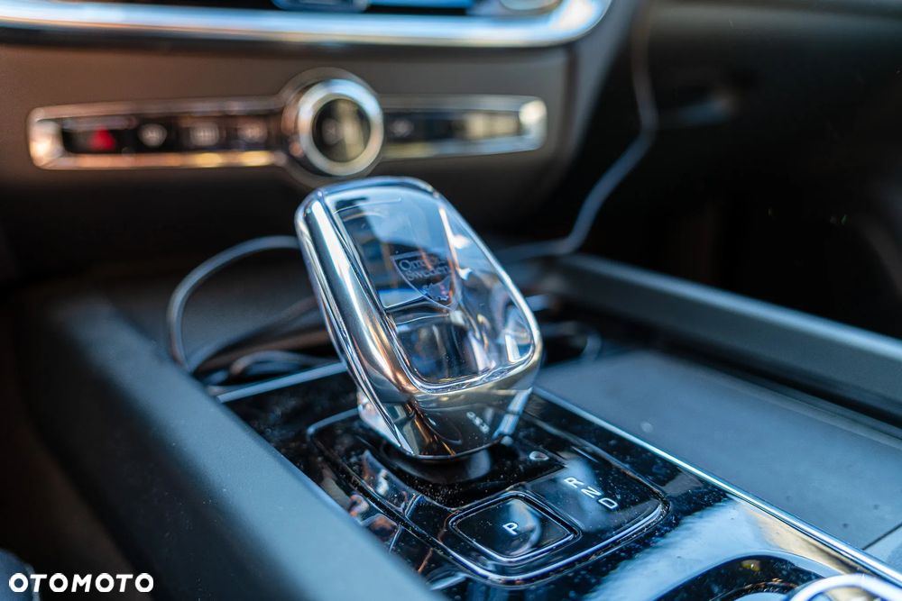 Volvo V60 B4 B Ultra Dark - 8