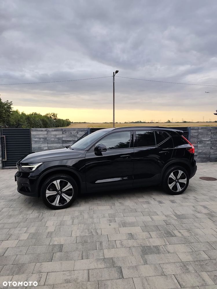 Volvo XC 40 82kWh P8 Recharge AWD Pro - 3