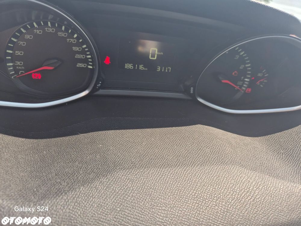 Peugeot 308 1.2 PureTech Style S&S - 10