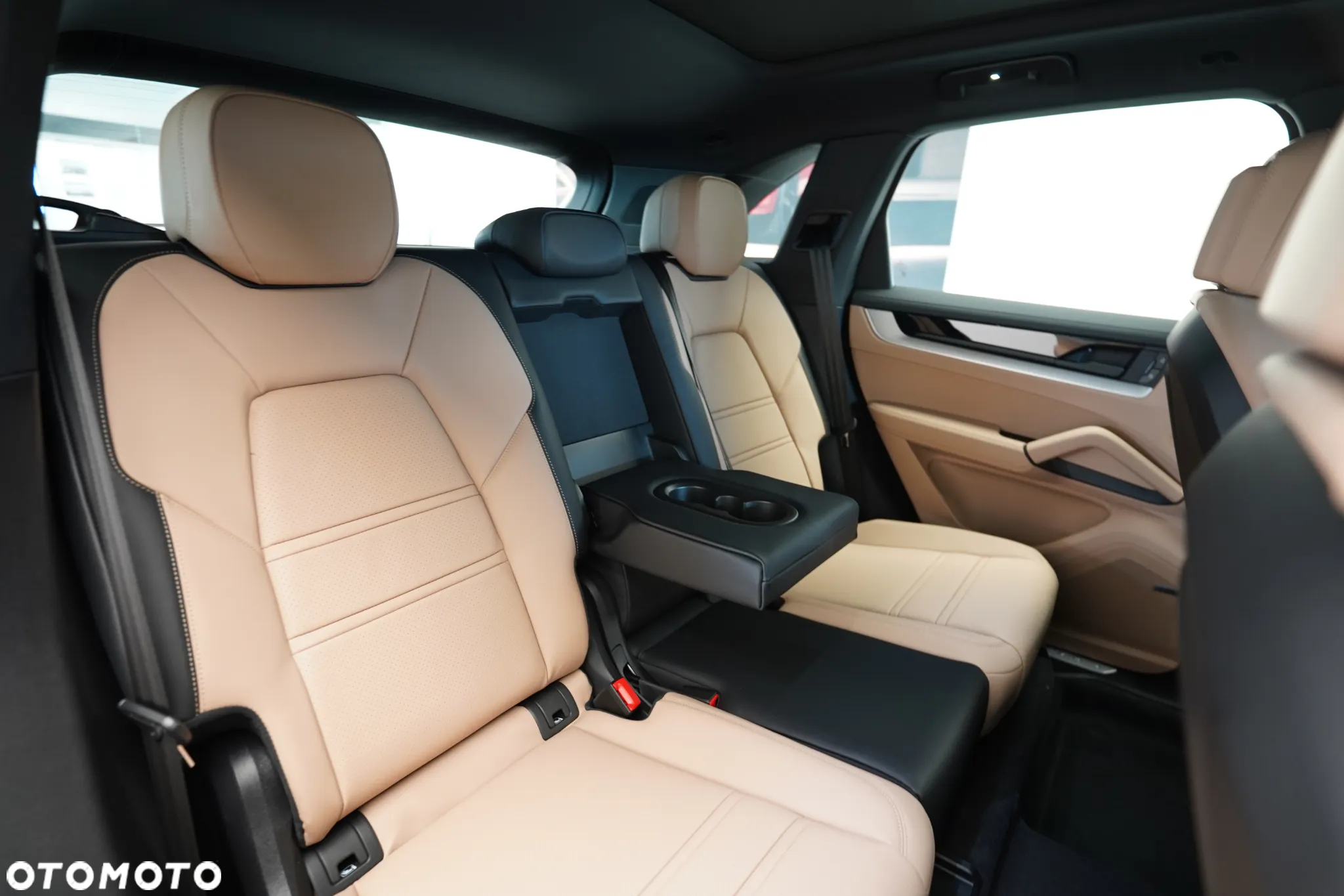 Porsche Cayenne Standard - 14