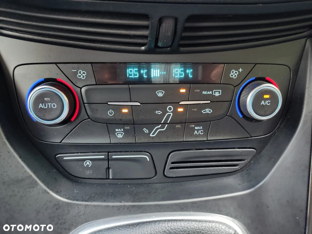 Ford C-MAX 1.5 TDCi Start-Stop-System Titanium - 19