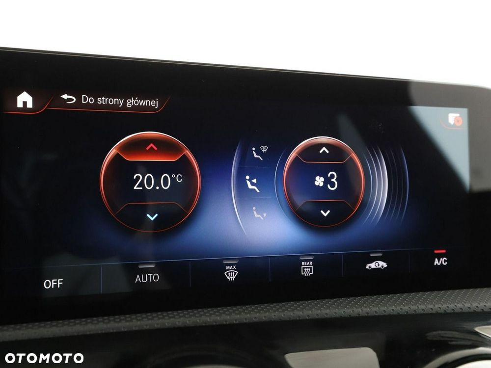 Mercedes-Benz CLA 180 7G-DCT AMG Line - 30