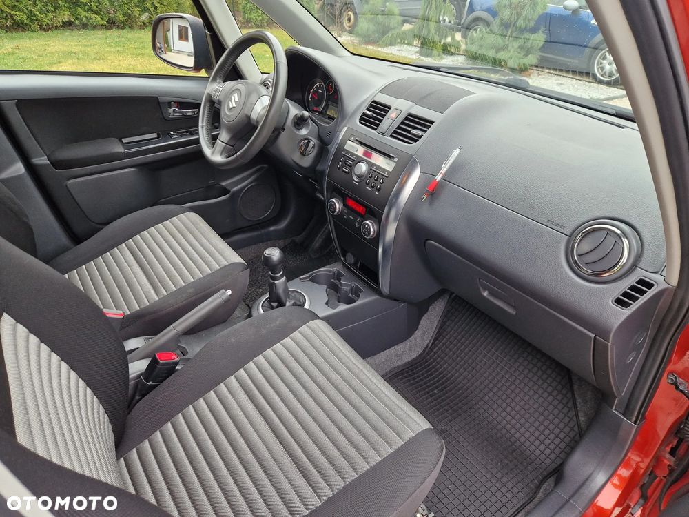 Suzuki SX4 1.6 VVT Streetline 4x2 Club - 33