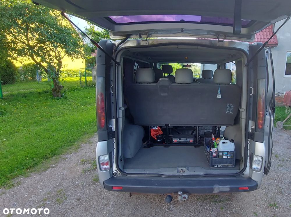 Opel Vivaro Tour - 15