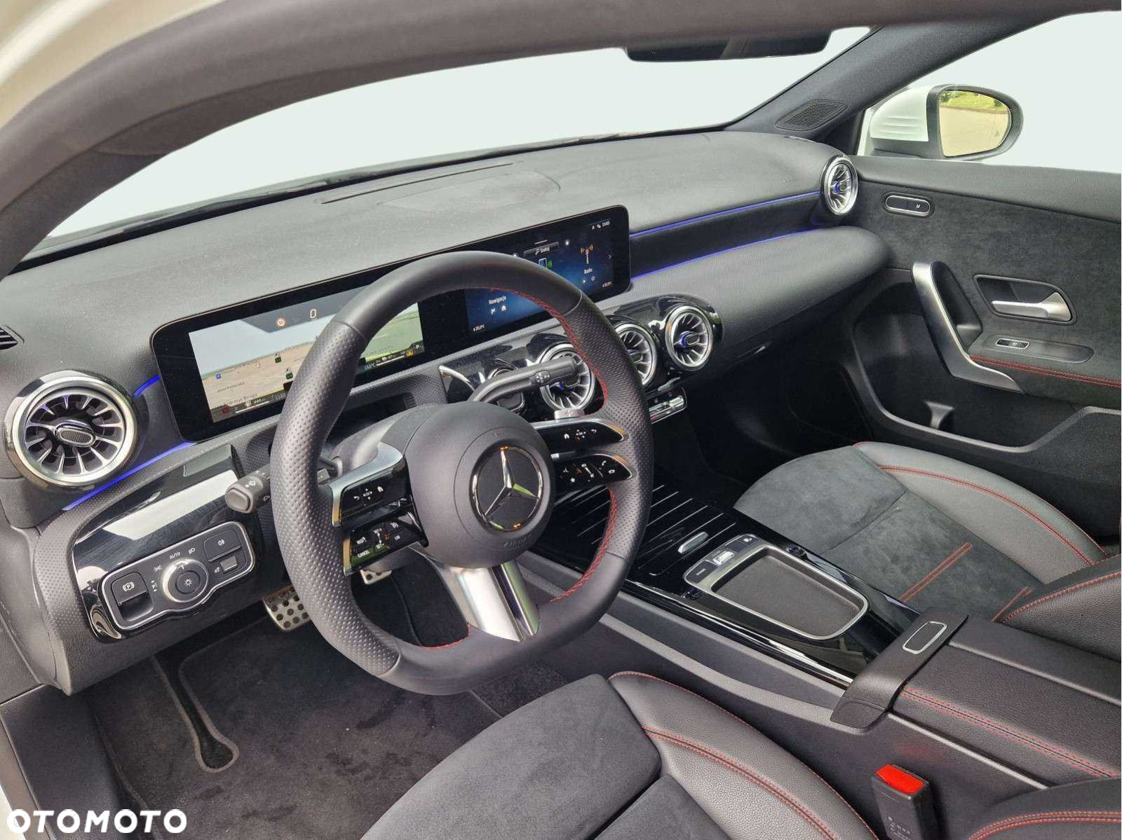 Mercedes-Benz Klasa A 250 e PHEV AMG Line 8G-DCT - 10