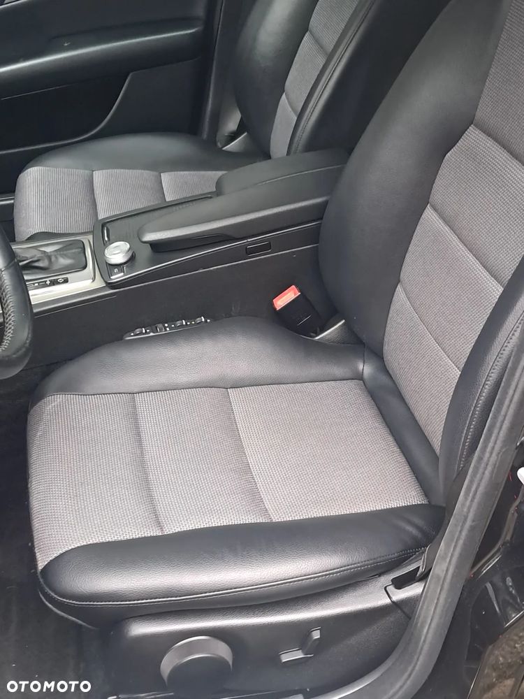 Mercedes-Benz Klasa C 200 CGI Automatik BlueEFFICIENCY Special Edition - 13