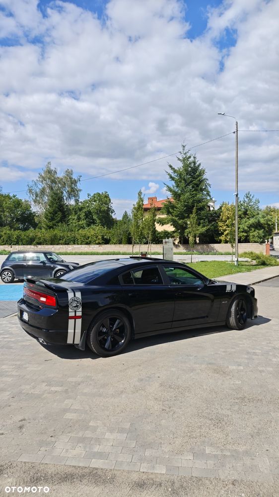 Dodge Charger - 6
