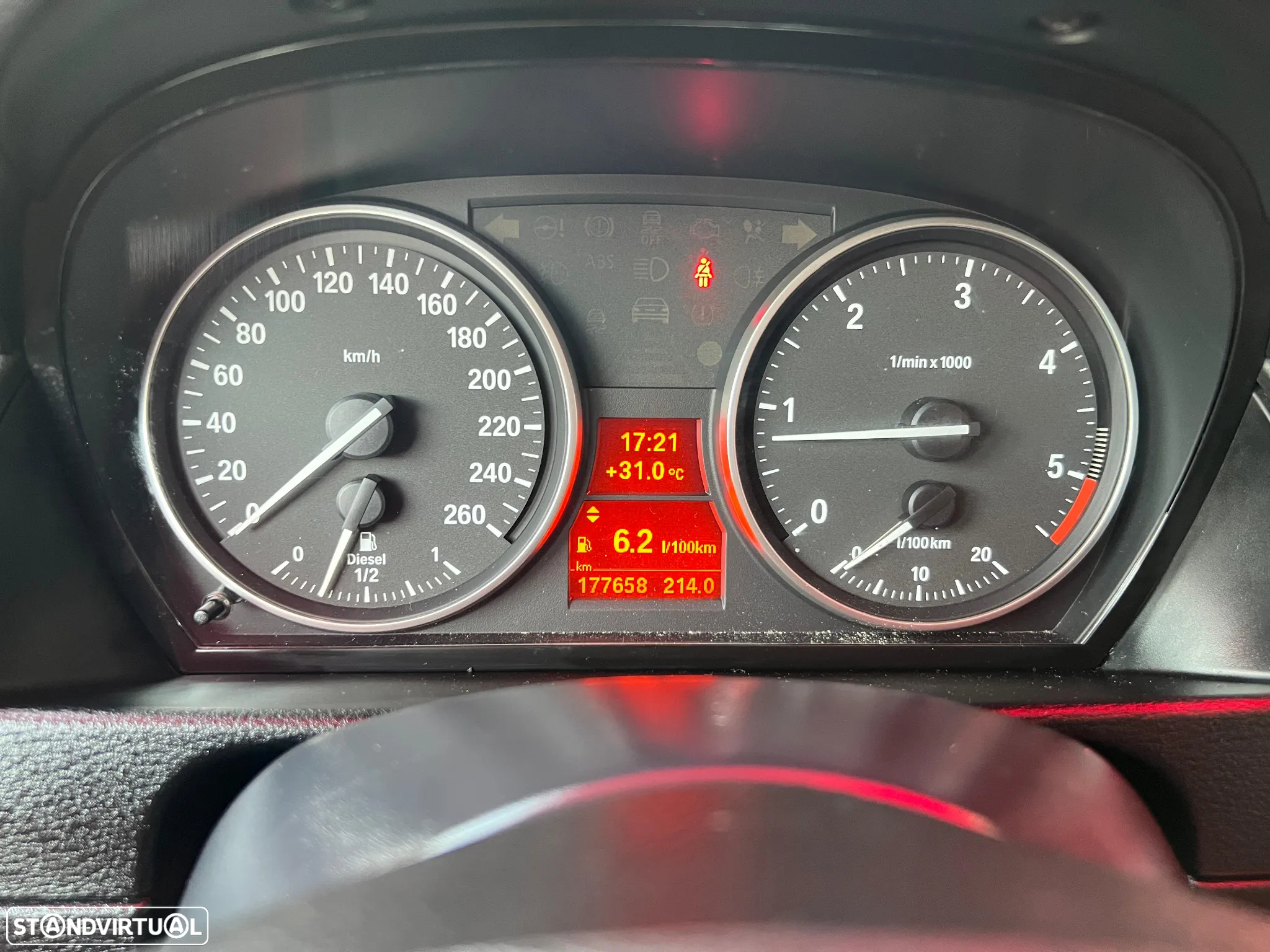 BMW X1 16 d sDrive - 27