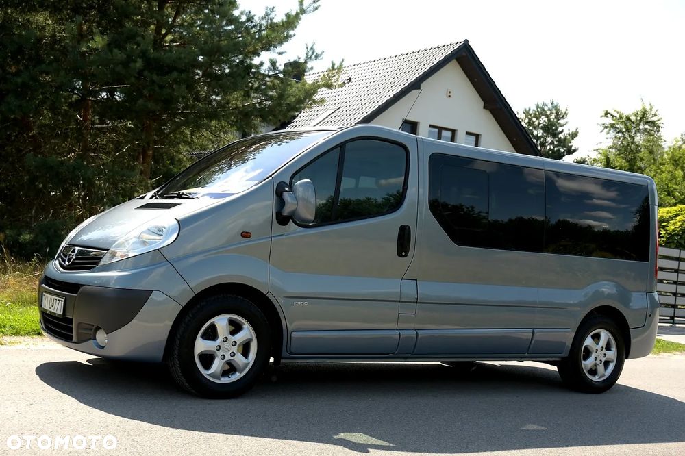 Opel Vivaro - 8