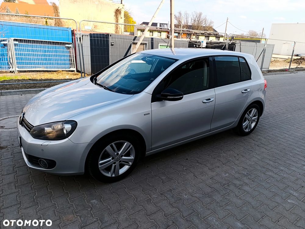 Volkswagen Golf 1.6 TDI DPF BlueMotion Technology MATCH - 13
