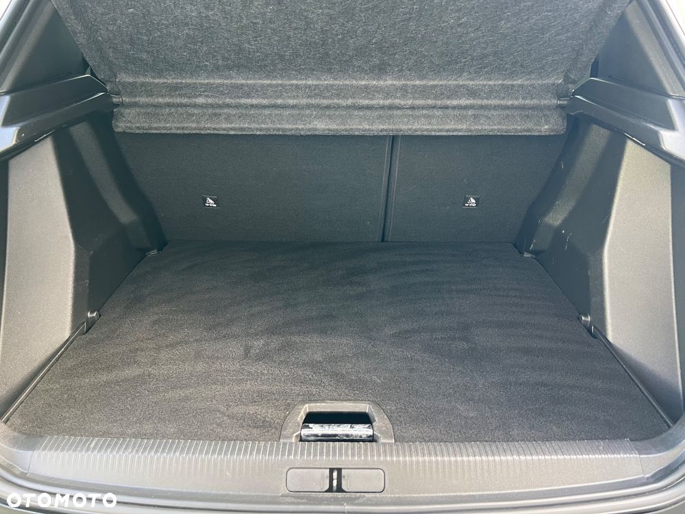 Peugeot 2008 BlueHDi 130 Allure S&S EAT8 - 25