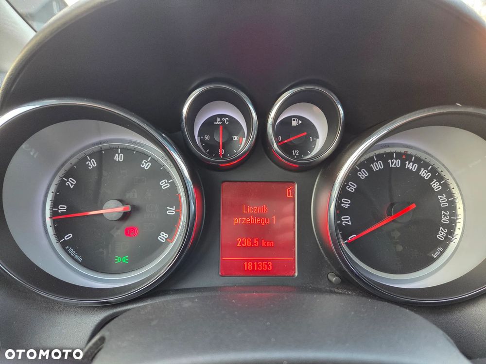 Opel Astra 1.6 Turbo Design Edition - 17