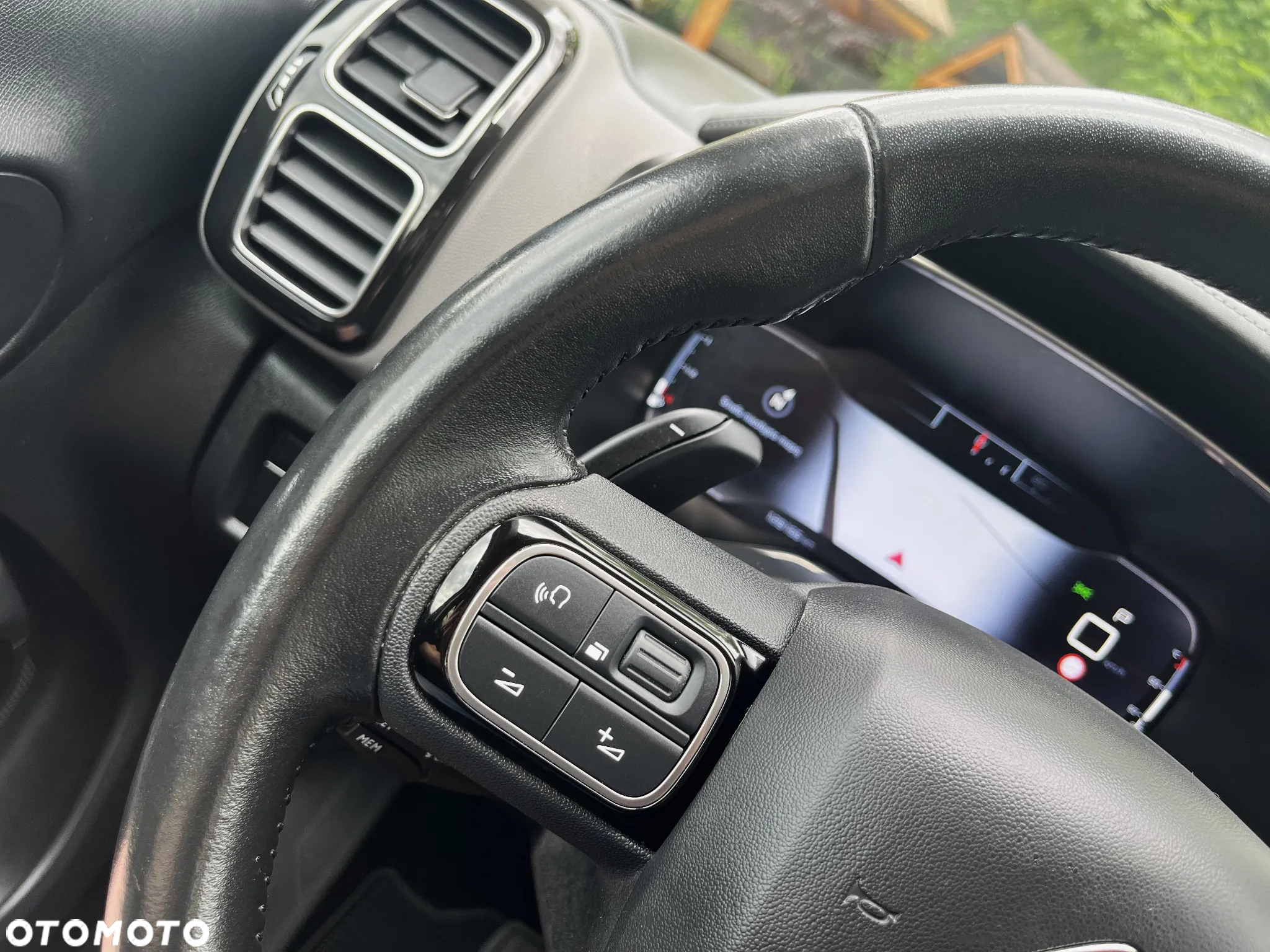 Citroën C5 Aircross 1.6 PureTech Shine EAT8 - 24