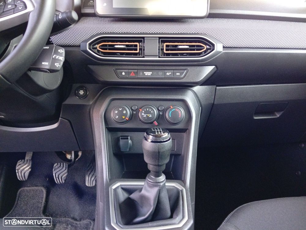 Dacia Sandero - 11