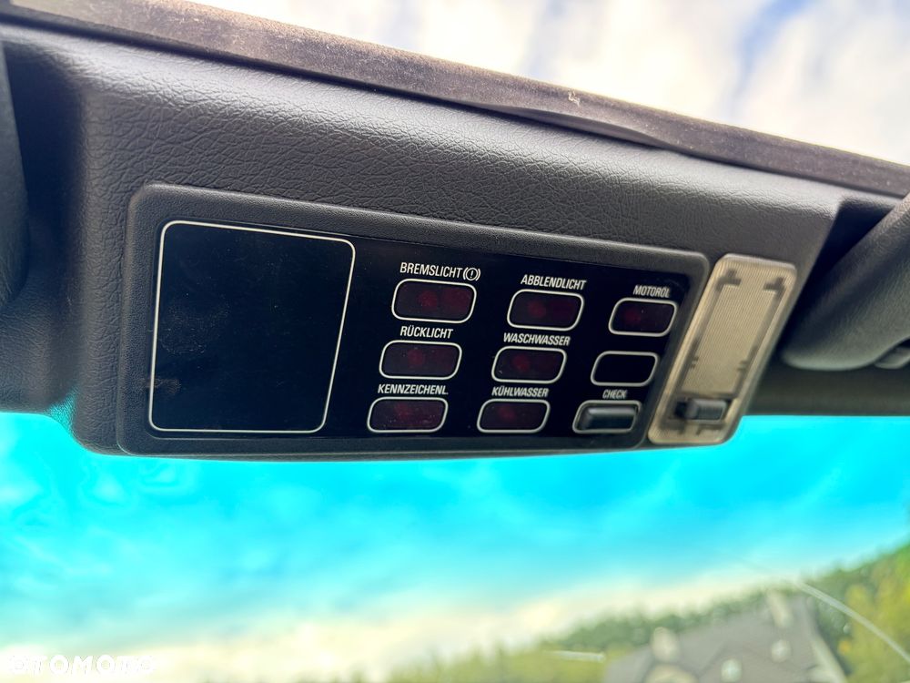 BMW Seria 3 325i - 25