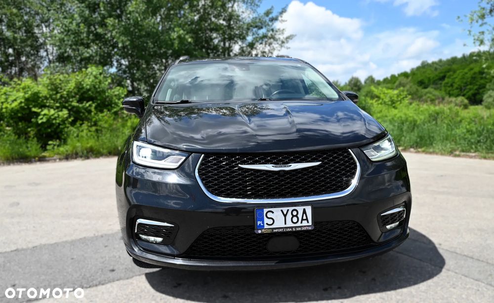 Chrysler Pacifica - 4