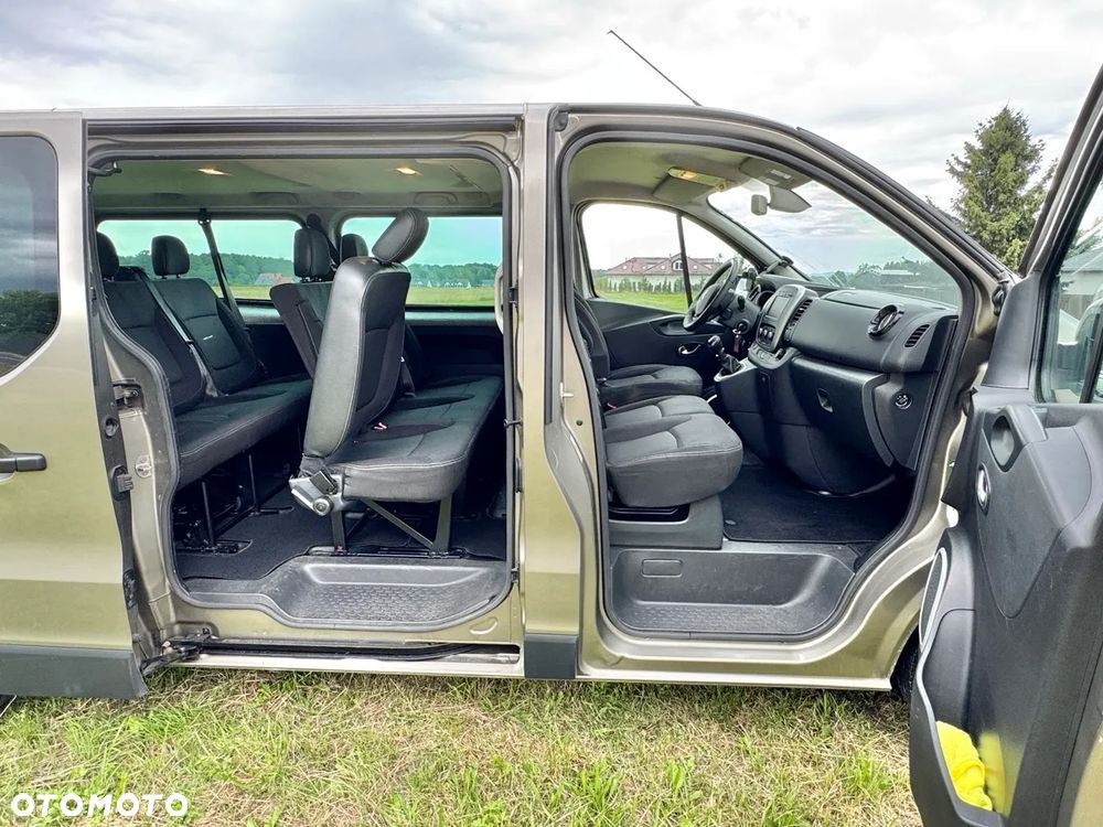 Renault Trafic 2.0 dCi - 21