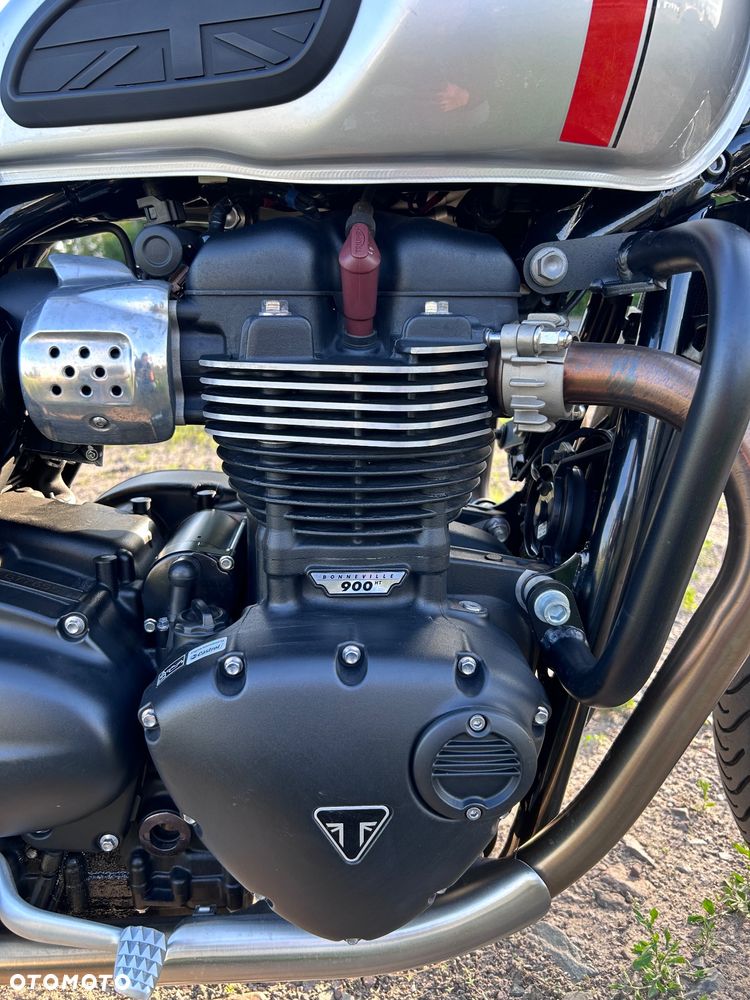 Triumph Street Twin - 8