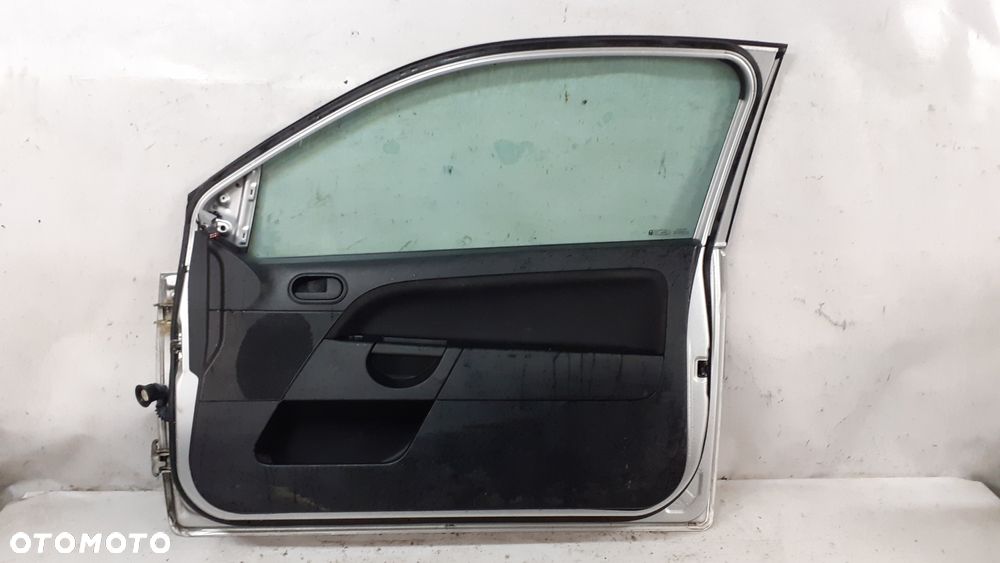 / DRZWI PRZÓD PRZEDNIE PRAWE 3d 3 drzwiowy FORD FIESTA MK.6 6 VI 62 SREBRNE - 4