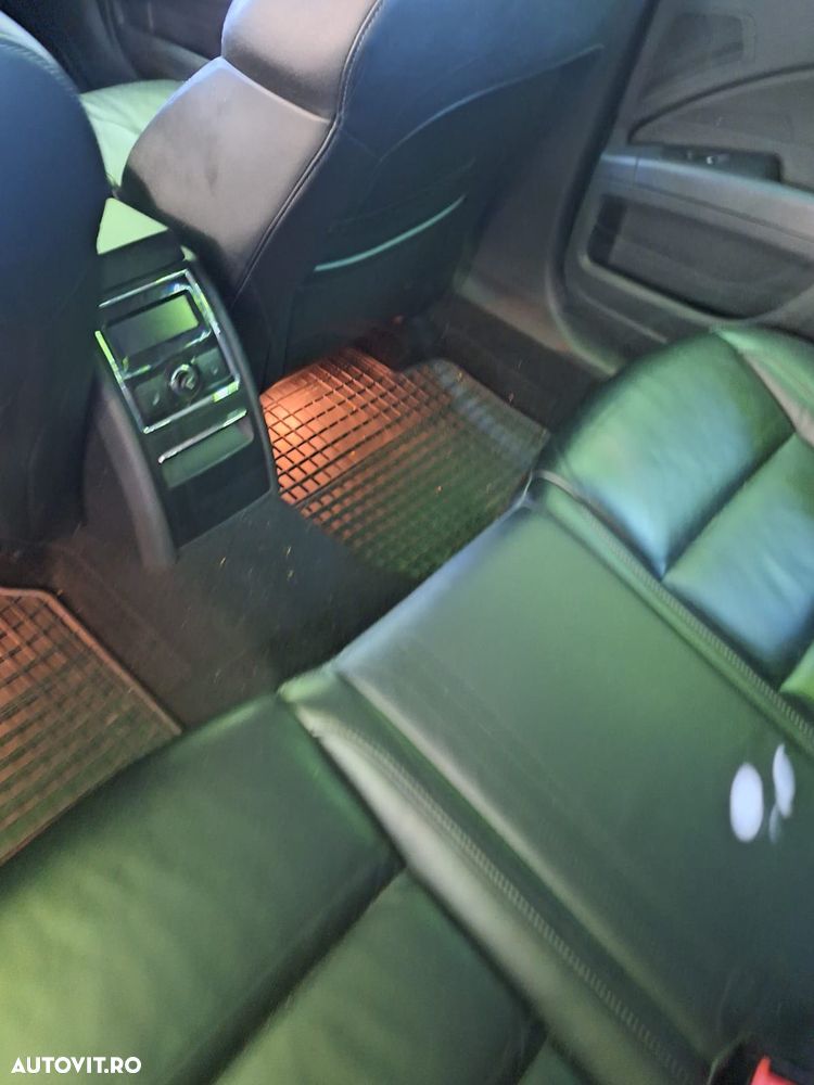 Skoda Superb 2.0 TDI Green tec DSG Active - 8