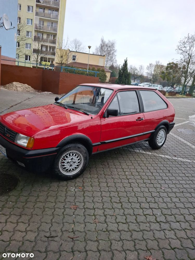 Volkswagen Polo - 4
