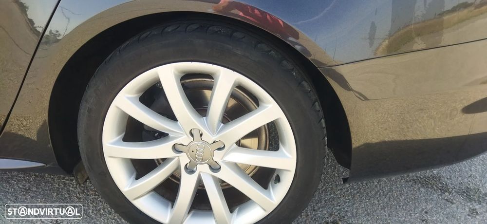 Audi A4 Avant 2.0 TDI S-line - 23