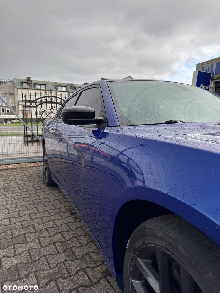 Dodge Charger - 4