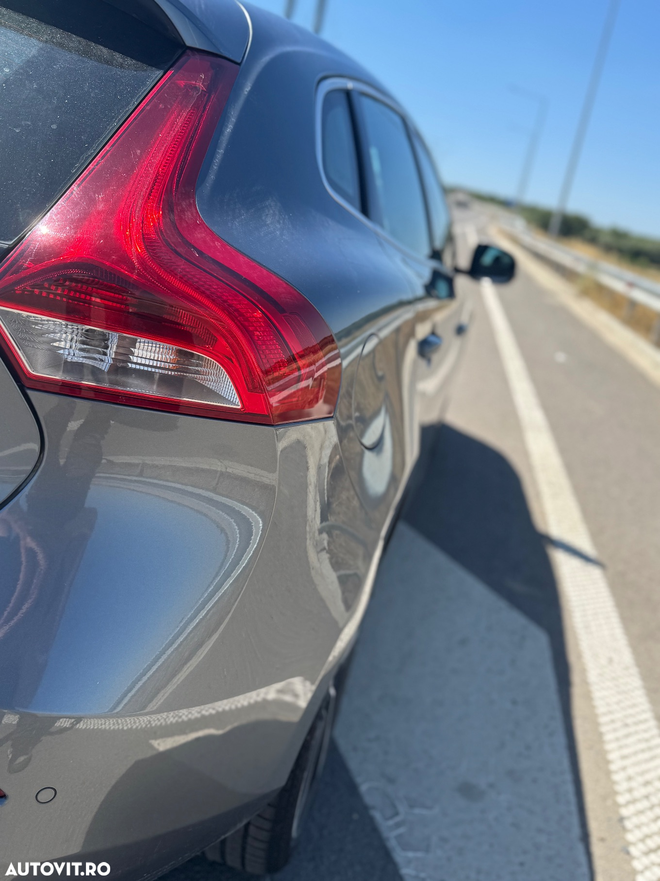 Volvo V40 D4 VEA R-Design - 7