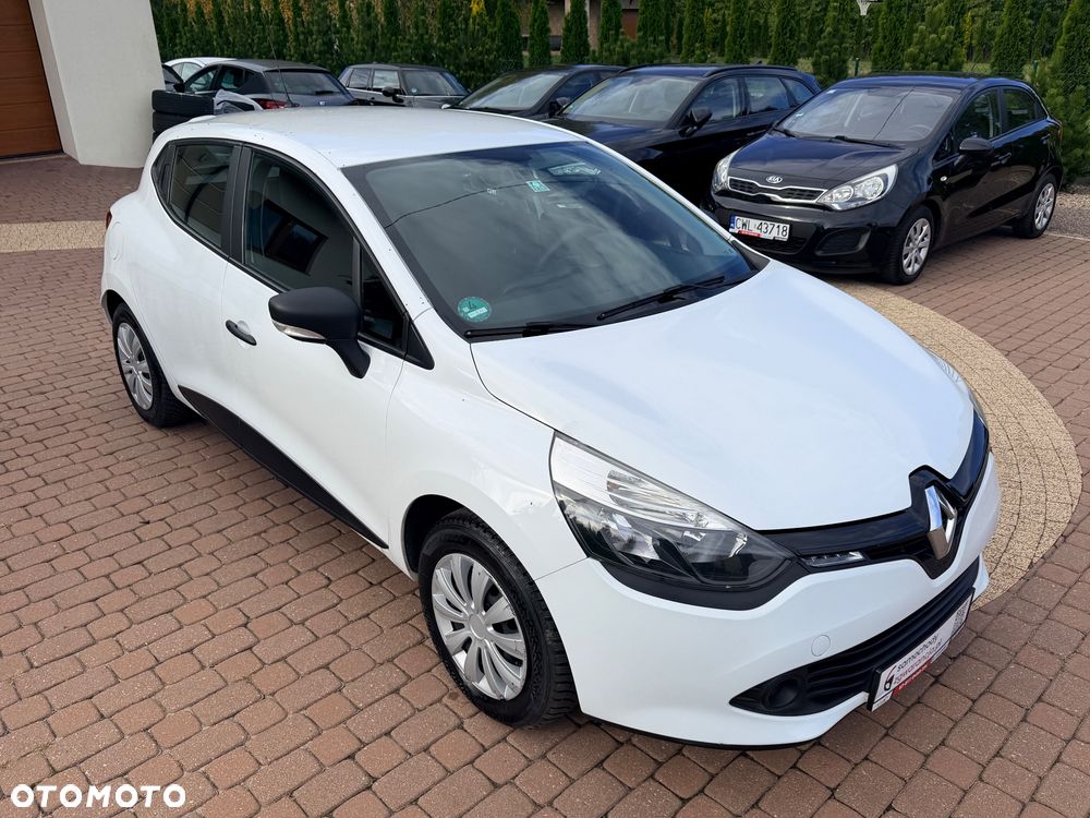 Renault Clio 1.2 16V 75 Life - 15