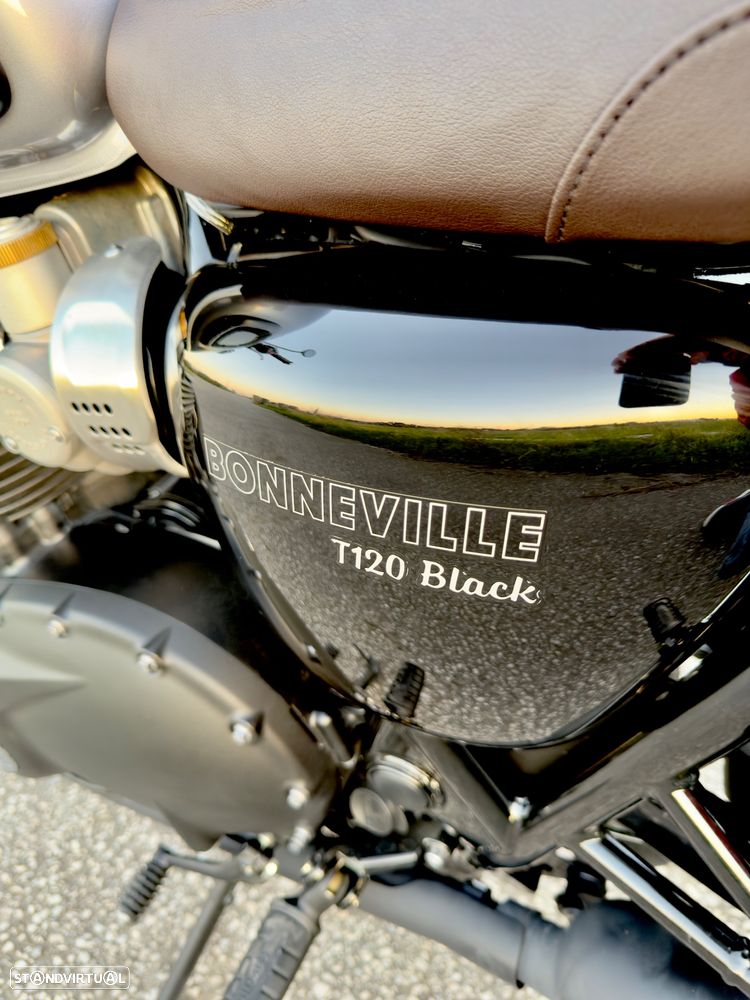 Triumph Bonneville T120 Black - 3