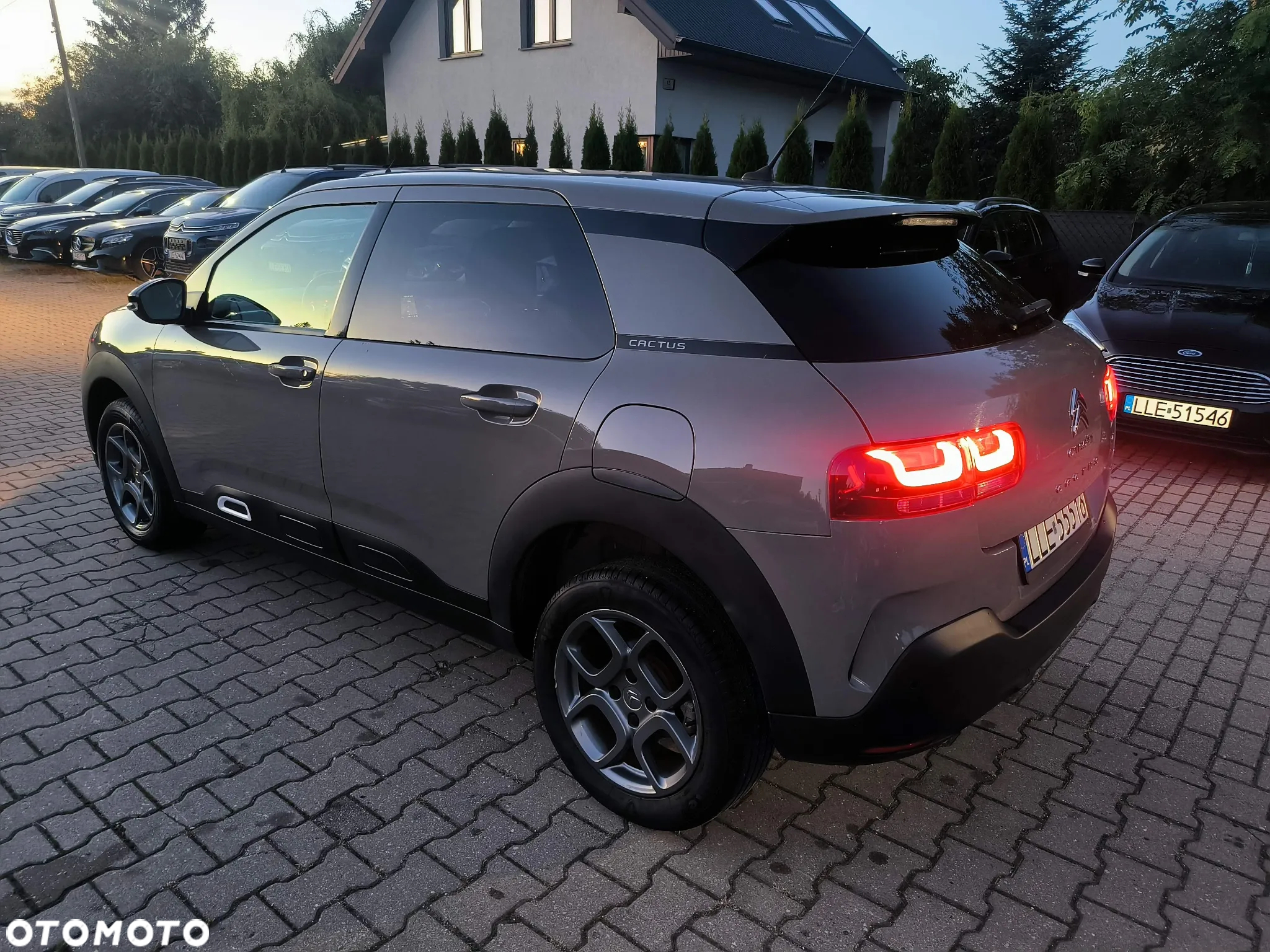 Citroën C4 Cactus PureTech 110 Stop&Start EAT6 Origins - 3