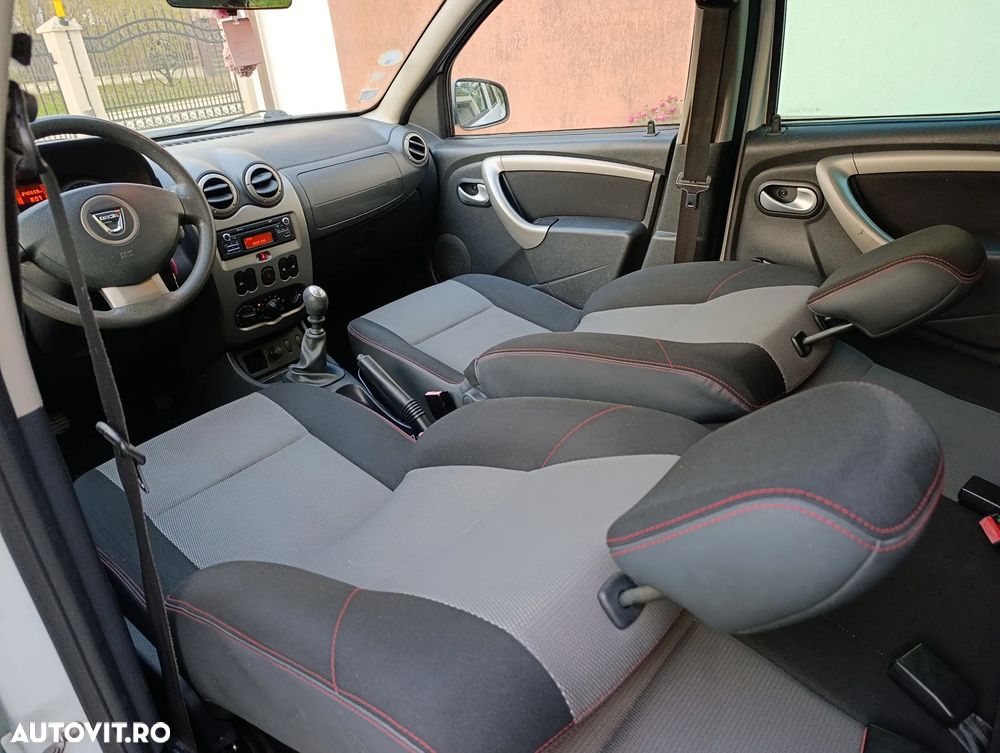 Dacia Duster dCi 110 FAP 4x2 Prestige - 7