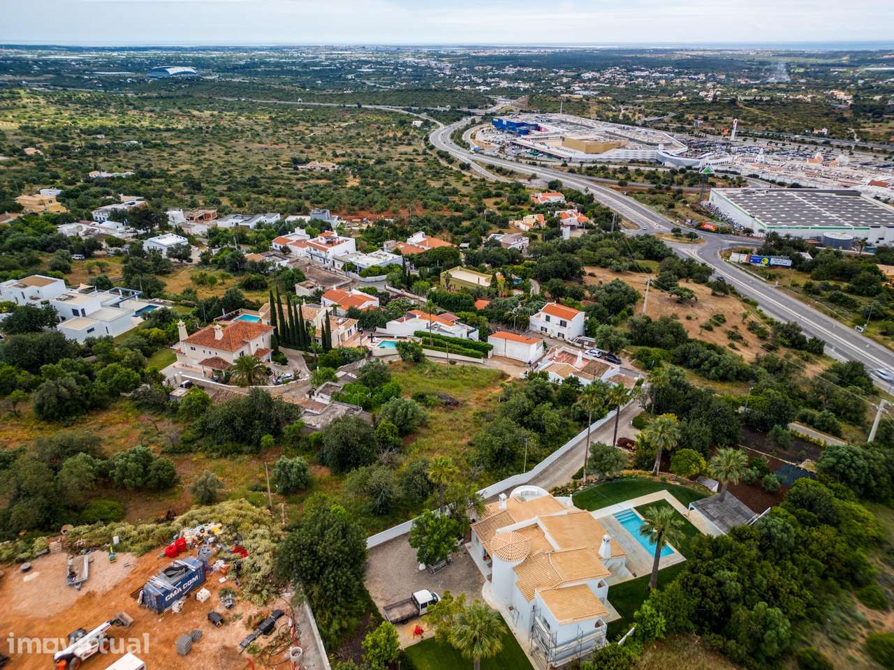 Terreno com Vista Mar e Projeto de Arquitetura Aprovado - Grande imagem: 4/21