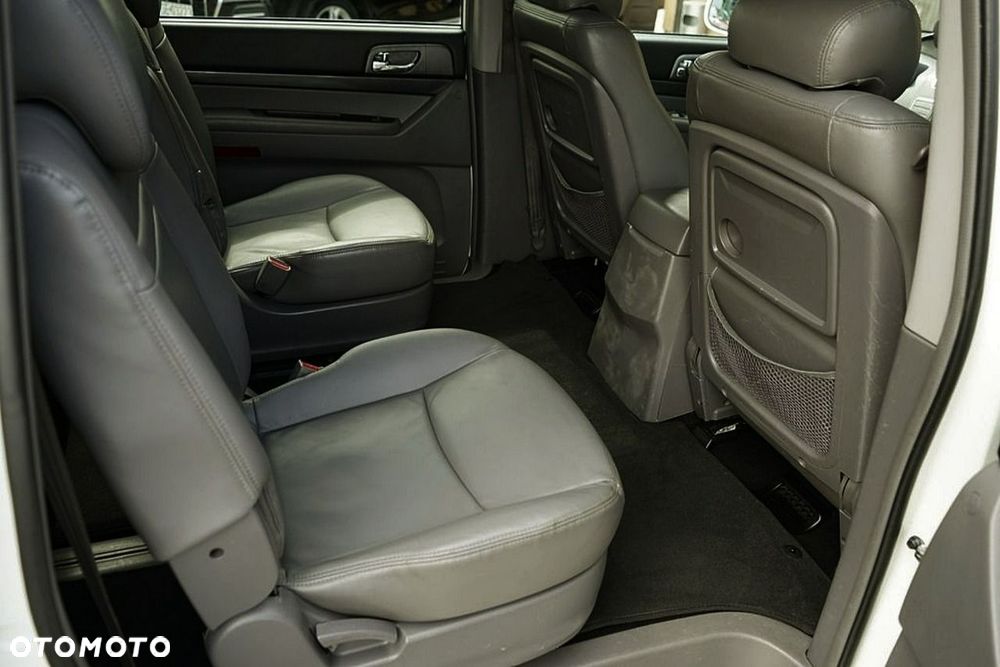 SsangYong/KGM Rodius - 21