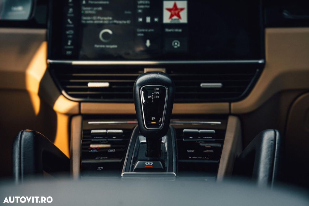 Porsche Cayenne - 13