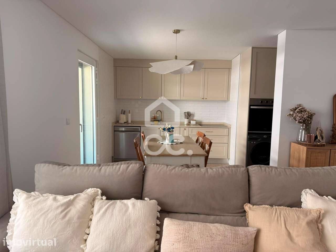 Apartamento T2 semi novo em Beja - Grande imagem: 2/17