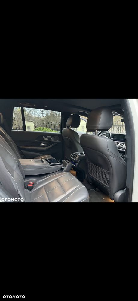 Mercedes-Benz GLS - 27