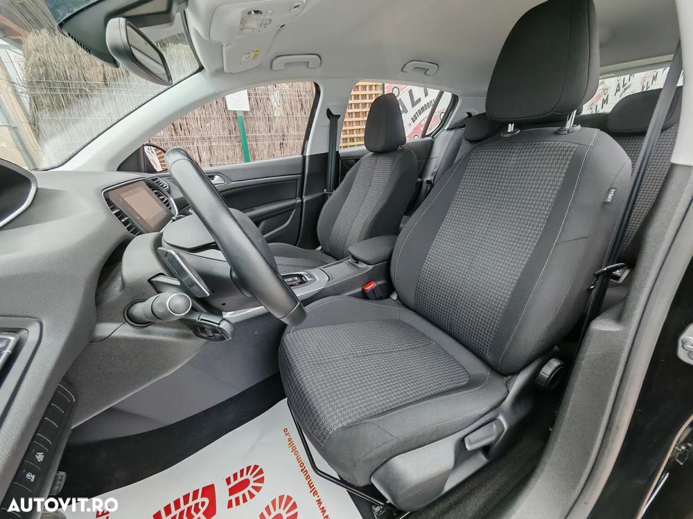 Peugeot 308 1.2 L PureTech Turbo S&S Active Aut. - 10