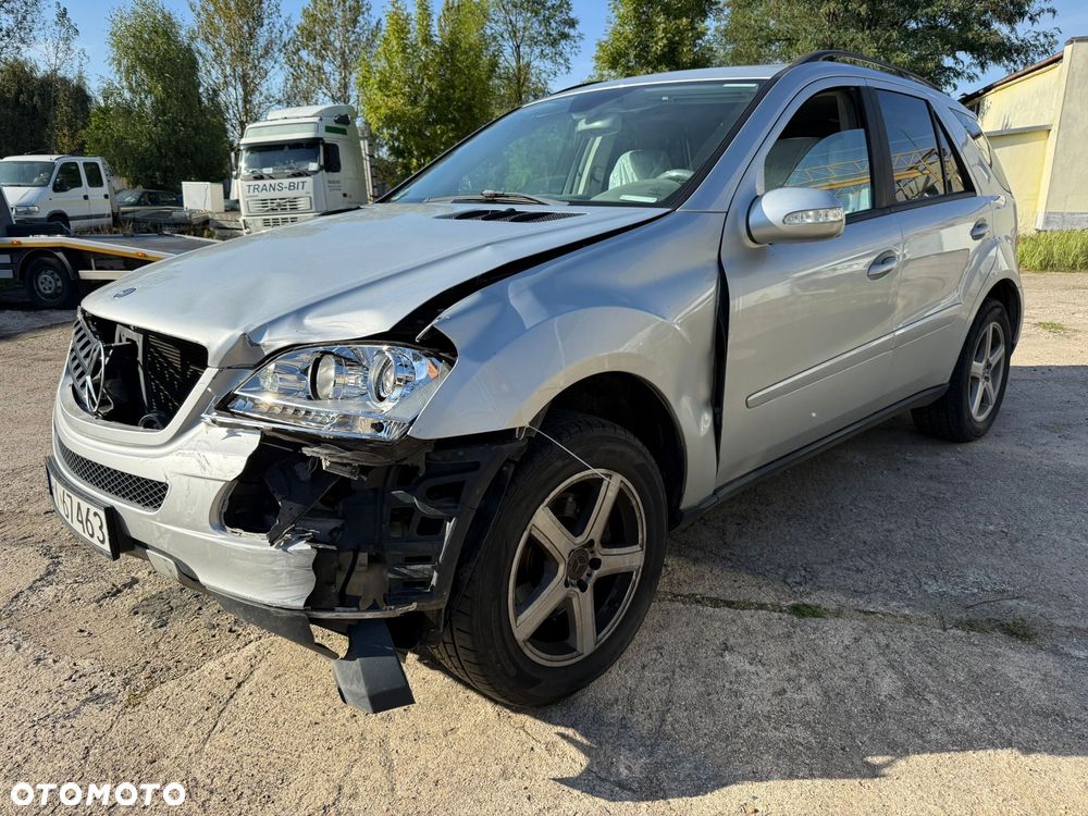 Mercedes-Benz ML 350 4-Matic - 10