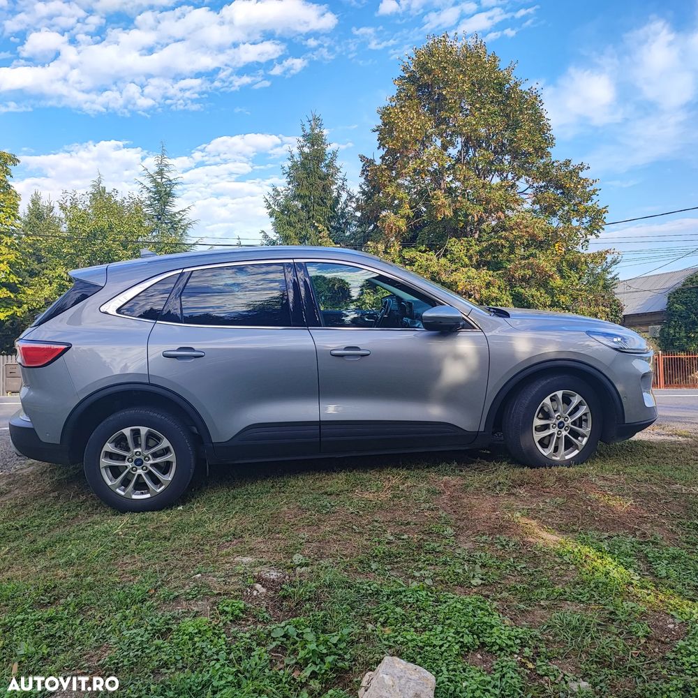 Ford Kuga - 8